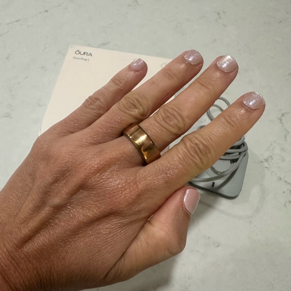 Ours ring 4 rose gold size 7